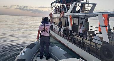 Van'da Gezinti Tekneleri Birer Birer Denetlendi