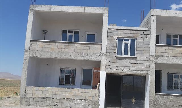 Van'da Vatandaş İsyan Etti, Elektrik Yok, Su Yok