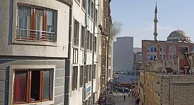 Van İpekyolu İlçesi Hastane Sokakta Yangın
