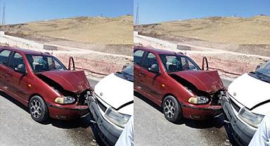 Van’da 2 Binek Araç, Kafa Kafaya çarpıştı