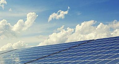 Van, Türkiye'nin Güneş Enerjisi Şampiyonu Olarak Parlıyor