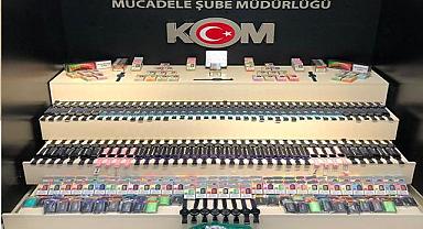 Van'da  Binlerce Kaçak Malzeme Ele Geçirildi