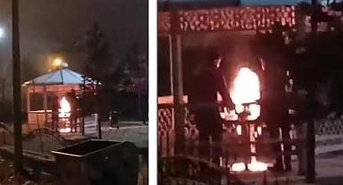 Van'da skandal görüntü, Ateşe verdiler