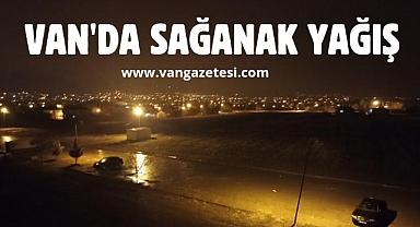 Van'da sağanak yağış