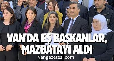Van'da Eş Başkanlar, mazbatayı aldı
