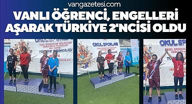 Vanlı öğrenci, engelleri aşarak Türkiye 2'ncisi oldu