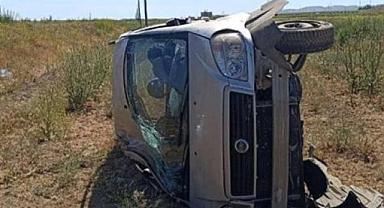 Van'da Kontrolden Çıkan Araç Yan Yattı: 2 Yaralı