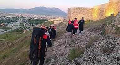 Van'da 14 Yaşındaki Kız Surlardan Düştü!