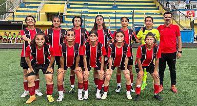 Kadın Futbol Takımı Çeyrek Finale Yükseldi