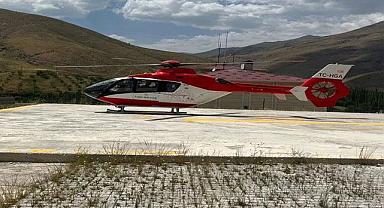 Van'da Düşen Bebek Helikopterle Hastaneye Yetiştirildi