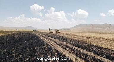 VAN’DA TARIM ARAZİSİNDE YANGIN!