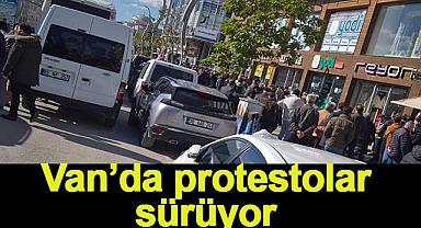Van’da Kayyum Protestoları Sürüyor