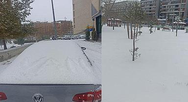 Van'da Mevsimin İlk Karı Yağdı