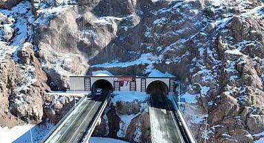 Tünel Trafiğe Açıldı Seyahat Süresi 18 Dakika Kısaldı