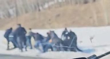 Van Başkale'de Araç Kanala Uçtu