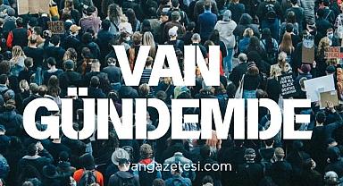 Van Gündemde