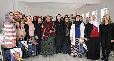 İpekyolu Belediyesi'nden Kadınlara Bayram Hediyesi 
