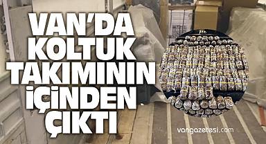 Van’da koltuk takımının içinden çıktı – Van Haber