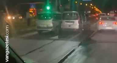 Van Haber - Van Edremit’te Kavşakta Zincirleme Kaza