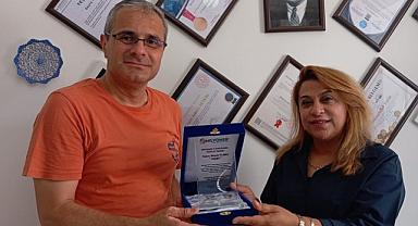 Van Haber - Yazar Selçuk Yılmaz'a Yılın Yazar Ödülü