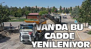 Van'da Suvaroğlu Caddesi Yenileniyor