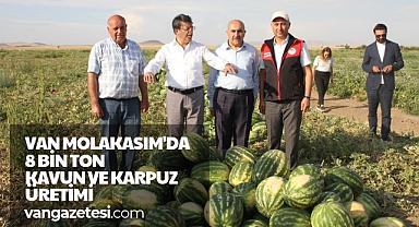 Van Molakasım'da 8 Bin Ton Kavun ve Karpuz Hasadı