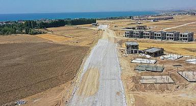 Van Elmalık Yolu'nda Sona Doğru
