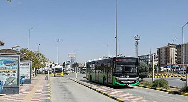 Van Gevaş'ta öğrencilerden ulaşım tepkisi
