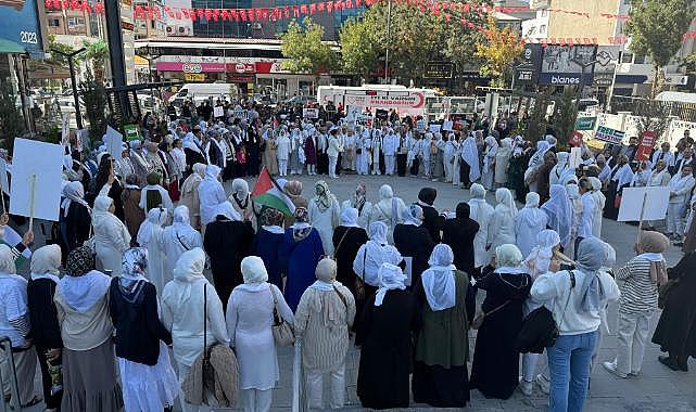 Van' da kadınlar Gazze' için sokağa çıktılar