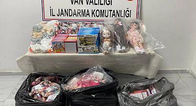 Van'da yol kontrolünde gümrüksüz eşya yakalandı 