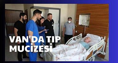 Van'da Doktorlardan Tarihi Başarı