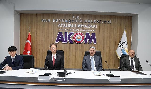 Japonya Büyükelçisi Tamura Masami Van AKOM’u Ziyaret Etti