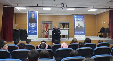 ÖDÜLLÜ ÜNLÜ YAZAR YETKİN ALBERT, ÖĞRENCİLERLE BULUŞTU