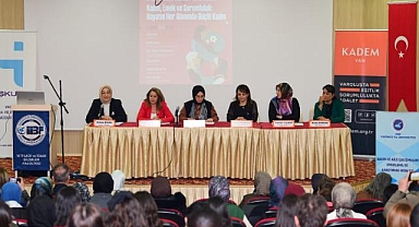 Van'da 8 Mart Paneli Büyük İlgi Gördü