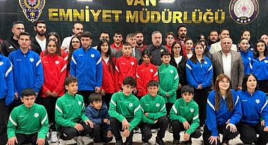 Van’da Polis Gücü Spor Kulübü’ den birlik ve beraberlik iftarı