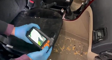 Van’da Şüpheli Araçtan Çıkan Şaşırttı