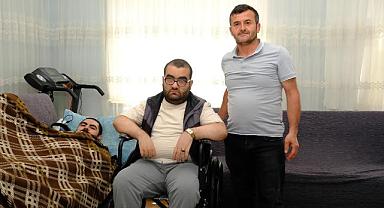 Van’da Engelli Yurttaşlara Tekerlekli Sandalye Desteği