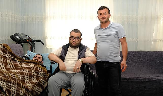 Van’da Engelli Yurttaşlara Tekerlekli Sandalye Desteği