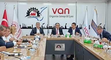 TÜRKONFED YÜRÜTME KURULU TOPLANTISI VAN'DA GERÇEKLEŞTİRİLDİ