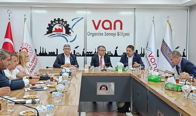 TÜRKONFED YÜRÜTME KURULU TOPLANTISI VAN'DA GERÇEKLEŞTİRİLDİ 