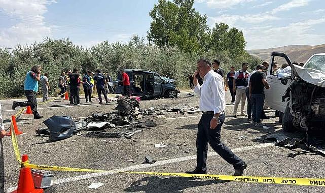 Van’da Feci Kaza: 2 Ölü, 9 Yaralı