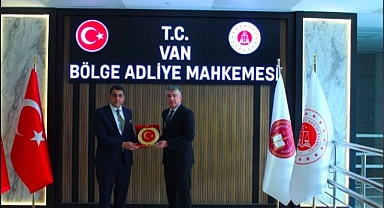 Ulaş Akhan'dan Başsavcı Hikmet Salman'a Veda ziyareti