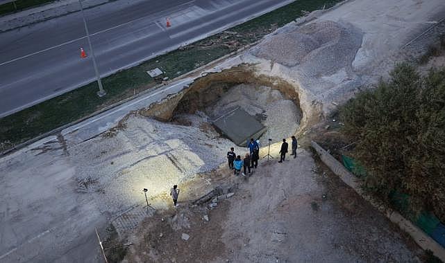 Van'da 50 Yıllık Su Hattı Alarm Verdi!
