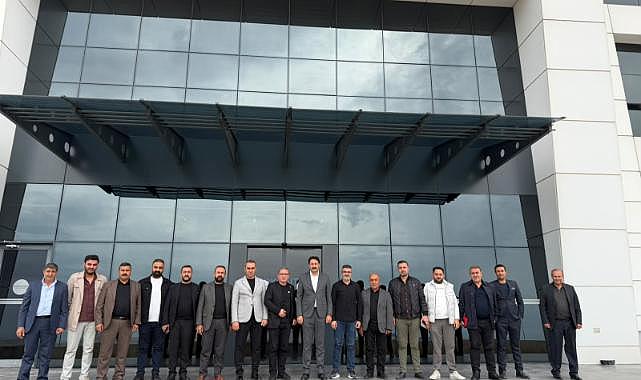 Van'da Kırmızı Liste ve İzzet Çoban Sahada