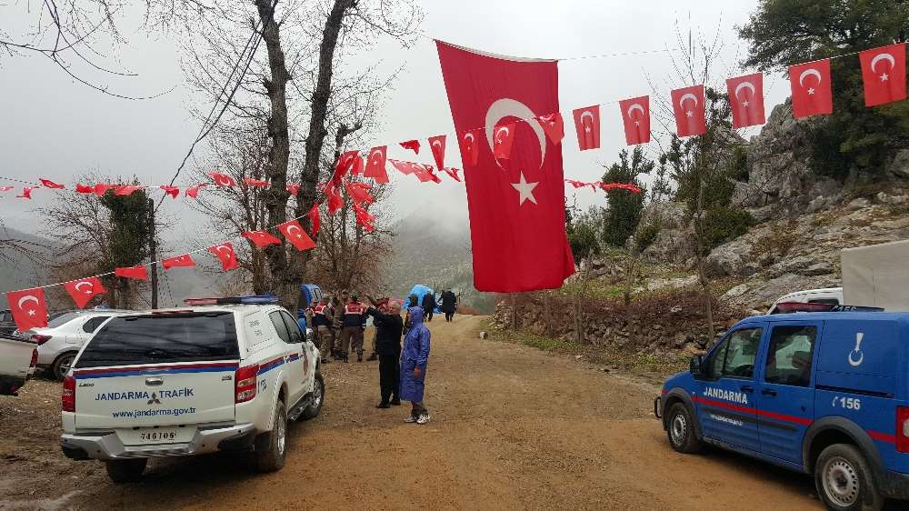 1 Hafta Önce İzne Geldiği Köyüne Şehit Ateşi Düştü