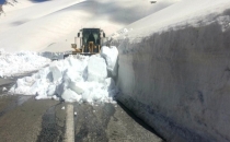 14 Mahalle Yolu Kapalı
