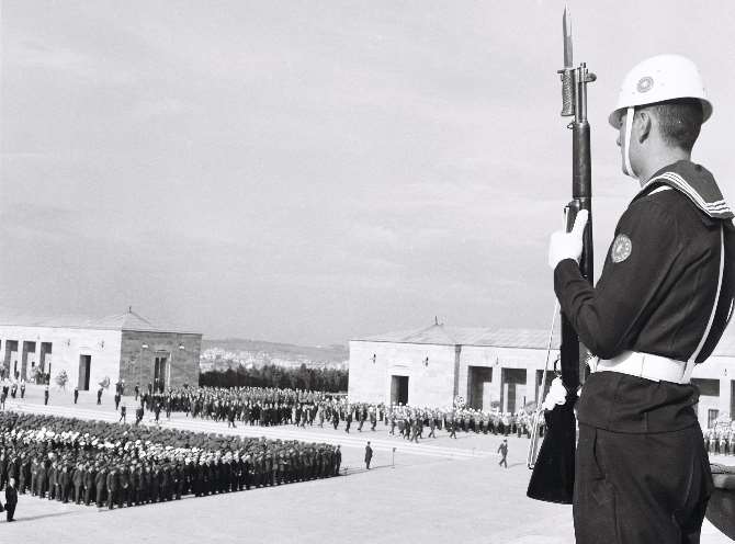 1966 Ve 1968’den Anıtkabir Karaleri
