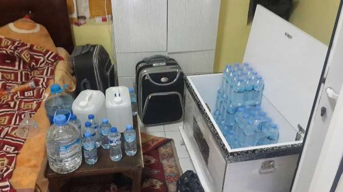 300 Litre Sahte İçki Ele Geçirildi: 3 Gözaltı
