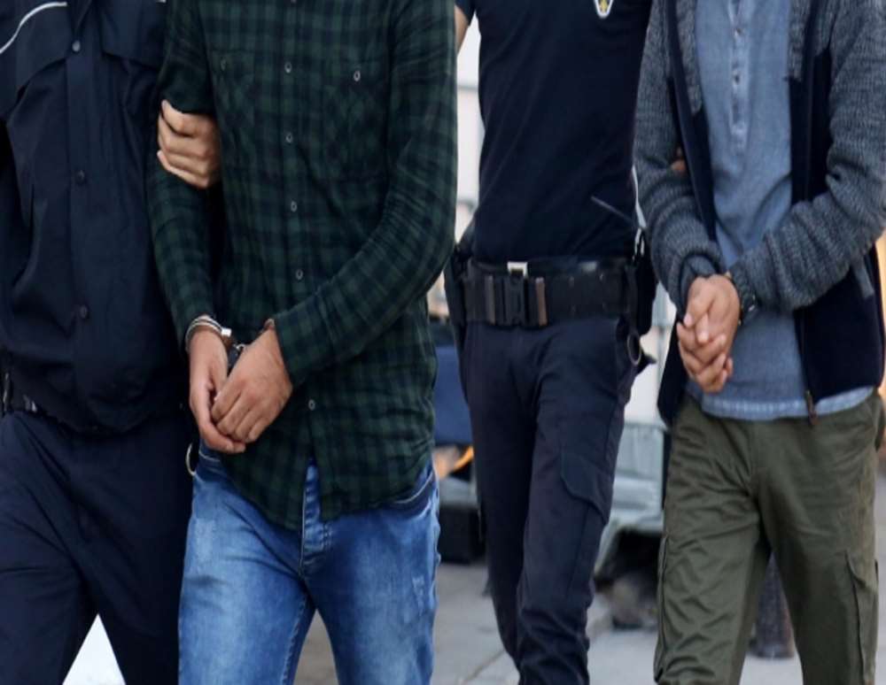 4 İlde ’paralel’ Yapı Operasyonu: Chp’li Vekilin De Adı Var