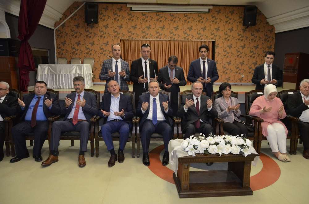 65. Hükümet Dostlarımızı Arttırmayı, Düşanlarımızı Azaltmayı Hedefliyor